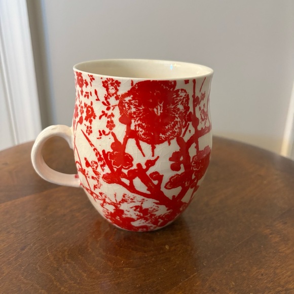 Anthropologie Homegrown Red Floral Monogram Mug 'L’ 16oz Vine Initial Block - Picture 3 of 4